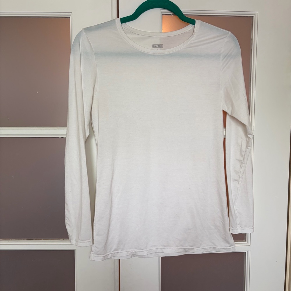 Uniqlo HEATTECH White Long Sleeve Tee